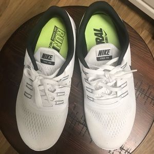 Nike free runs